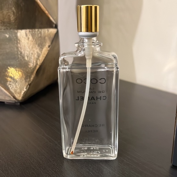 Coco Chanel Vintage Gold Atomizer 2oz Refillable *Empty* - Picture 4 of 6